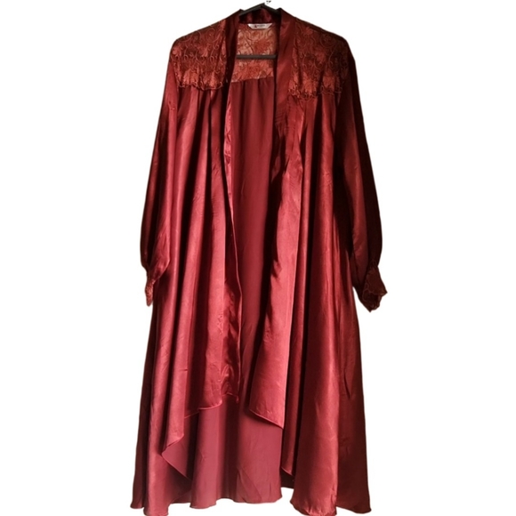 Montagut Women Silk Kimono. - Picture 10 of 10